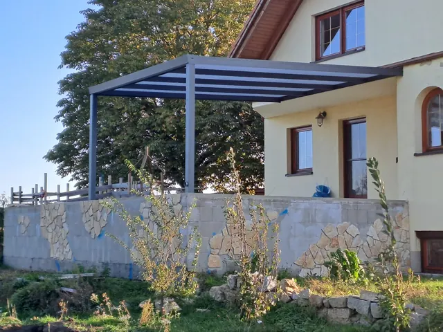 Eigene Referenz: Terrassenüberdachung in der Bauphase